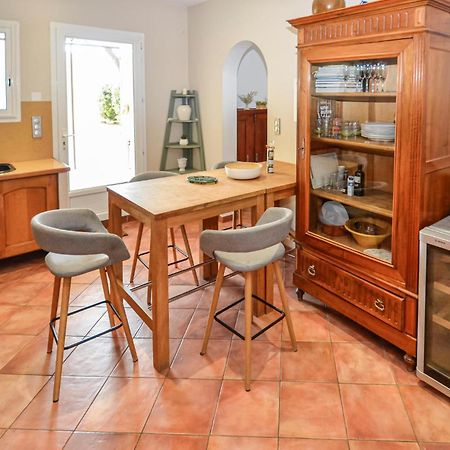 3 Bedroom Awesome Home In Chateuneuf De Gadagne Chateauneuf-de-Gadagne Exterior photo
